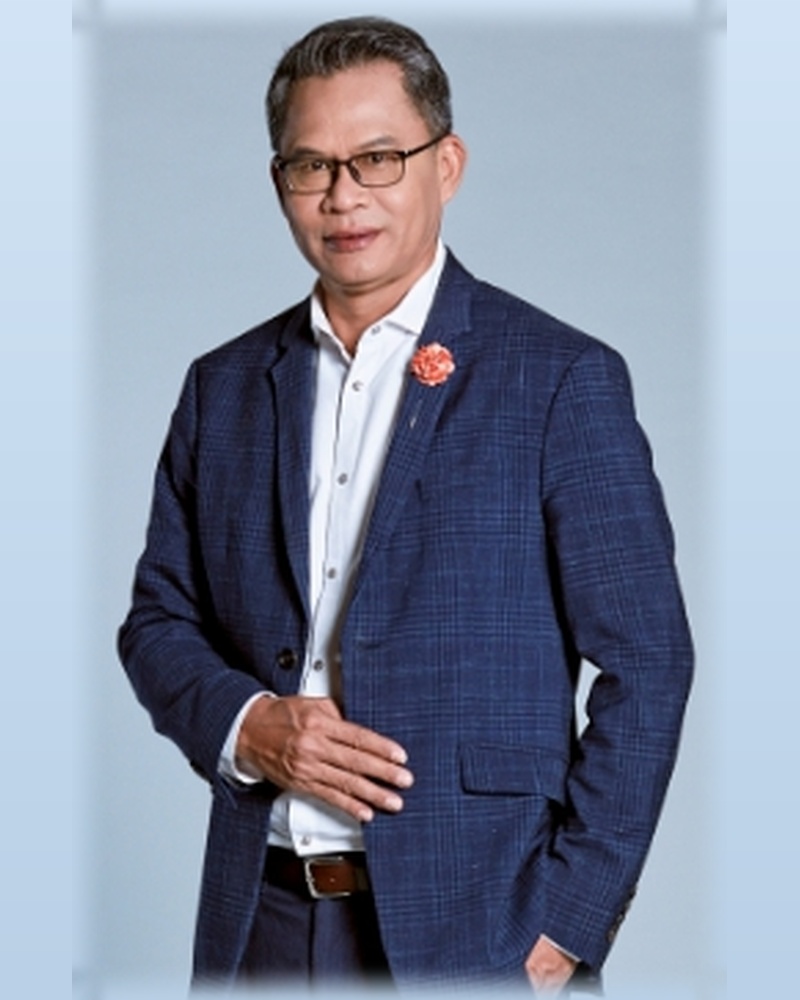 นายบากบั่น   บุญเลิศ